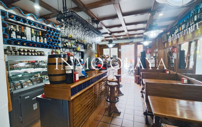 Bar Restaurante - Transfer - Barcelona - Camp De L´arpa