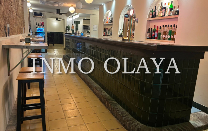 Bar- C1 - Transfer - Barcelona -
                Eixample Izquierdo