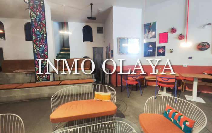 Bar- C1 - Transfer - Barcelona -
                Eixample Izquierdo
