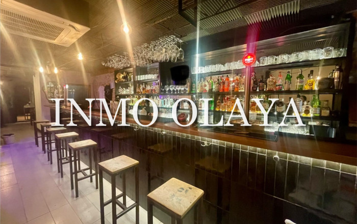 Bar- C1 - Transfer - Barcelona -
                Eixample