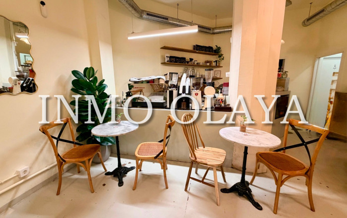 Bar- C1 - Transfert - Barcelona -
                Eixample