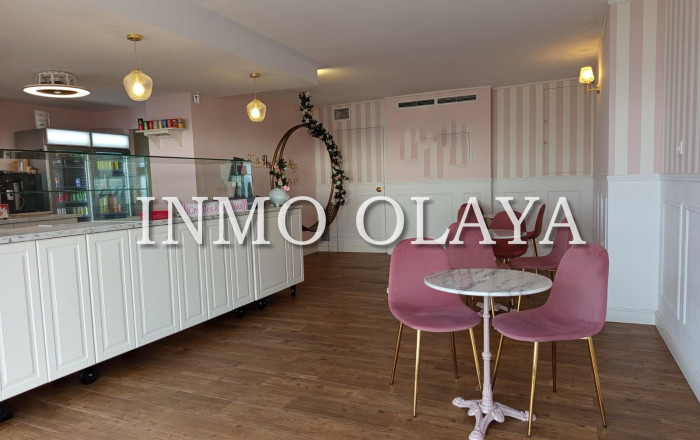 Bar-Cafeteria - Transfer - Calafell -
                Calafell