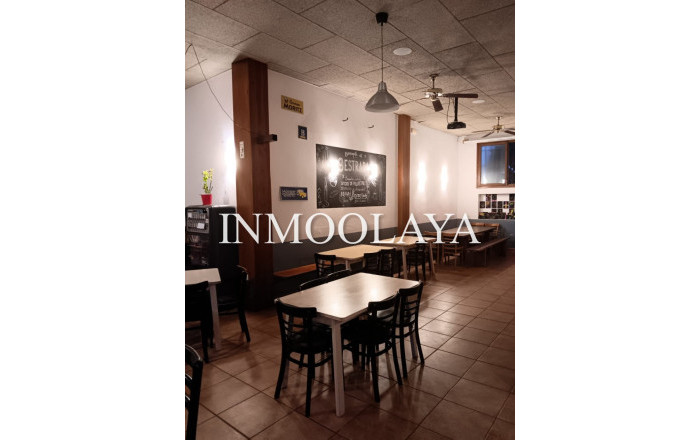 Bar-Cafeteria - Transfer - Olot -
                Olot