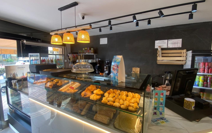 Bar Restaurante - Transfer - Arenys de Mar -
                Arenys de Mar