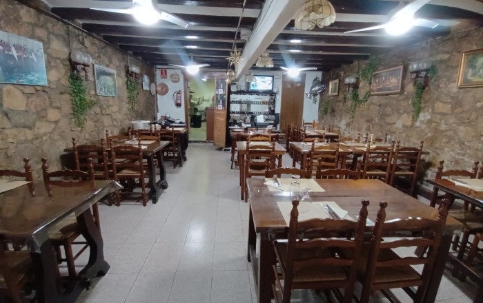 Bar Restaurante - Transfer - Barcelona -
                Poble Sec-montjuïc