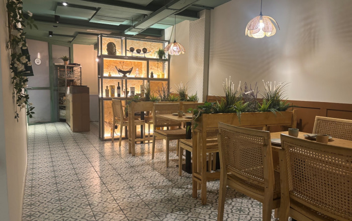 Bar Restaurante - Transfer - Barcelona -
                Sarriá - Francesc Macia