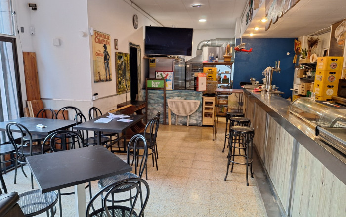 Bar Restaurante - Transfert - Barcelona -
                Les corts