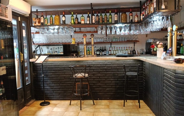 Bar Restaurante - Transfert - Barcelona -
                Sant Andreu
