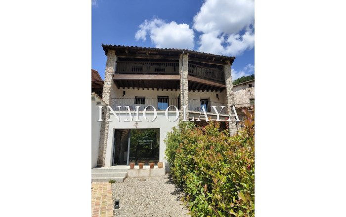 Casa - Sale - Olot -
                Olot