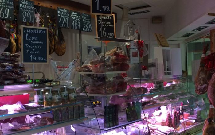 Charcutería - Transfert - Lloret de Mar -
                Lloret de Mar