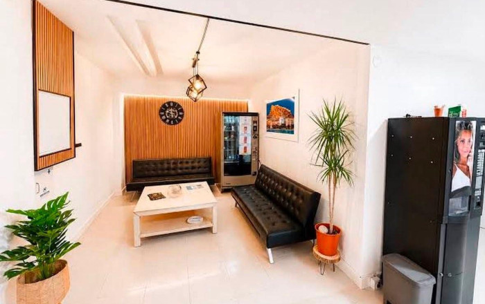 Hostal - Transfer - Alicante -
                Alicante