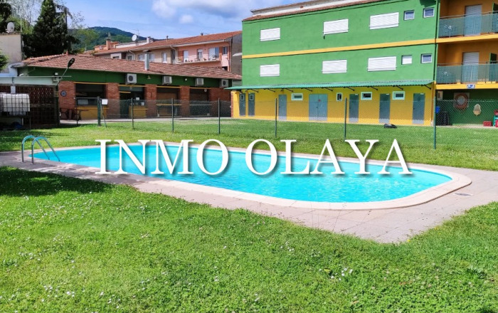 Hostal - Transfer - Olot - Olot
