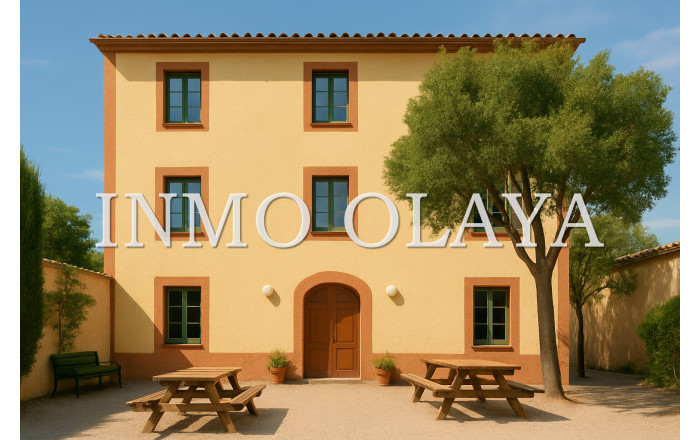 Hostal - Transfert - Olot -
                Olot