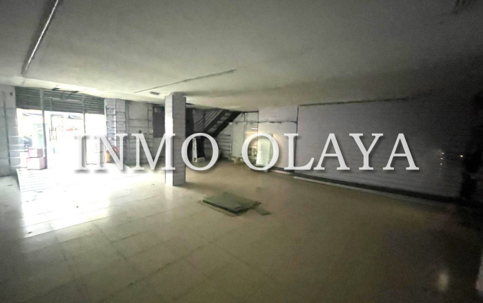 Local comercial - Location longue durée - Barcelona -
                Ciutat Vella, Raval