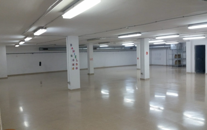 Local comercial - Location longue durée - Mataró - Via Europa - Parque Central