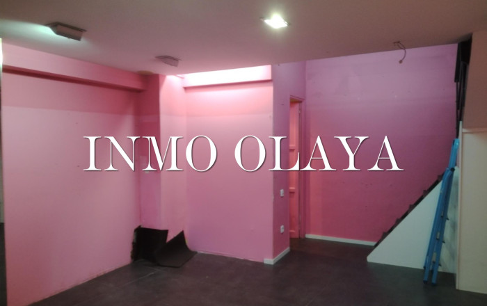 Local comercial - Sale - Barcelona -
                Sants