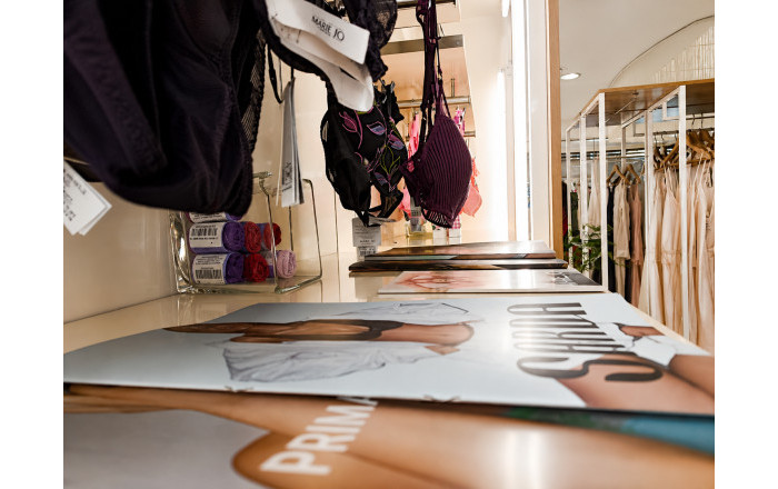 Local comercial - Traspaso - Barcelona -
                Eixample