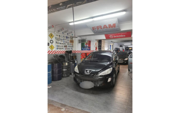 mechanical workshop - Transfer - Barcelona -
                La Nova Esquerra De L´ Eixample