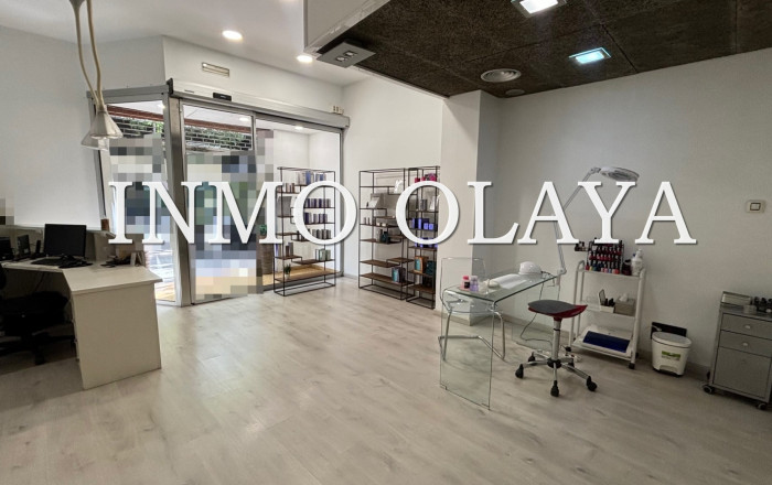 Peluquerias y Estetica - Alquiler - Barcelona - Eixample