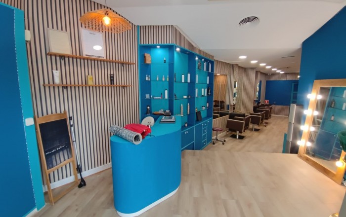 Peluquerias y Estetica - Transfer - Barcelona -
                Eixample
