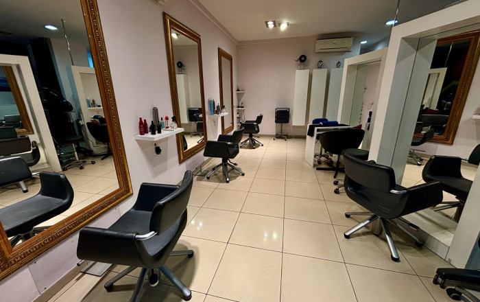 Peluquerias y Estetica - Traspaso - Barcelona - Eixample