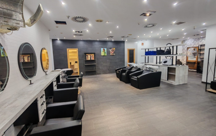Peluquerias y Estetica - Traspaso - Sabadell - Sabadell