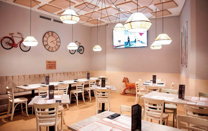 Restaurant - Transfer - Barcelona -
                Sant Martí
