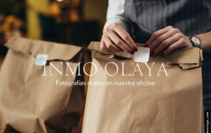 Take Away - Transfer - Barcelona -
                Eixample Derecho