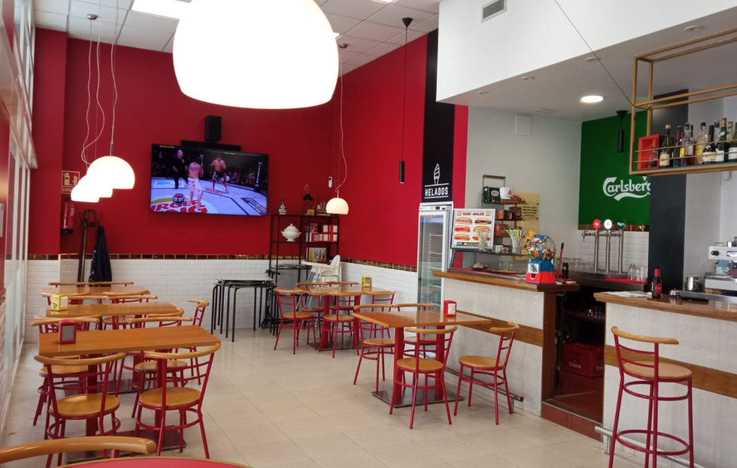 Traspaso - Bar-Cafeteria -
Tarragona - Torredembarra