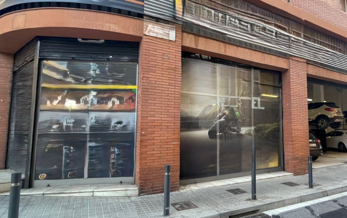 Venta en rentabilidad - Local comercial -
Barcelona - Sants