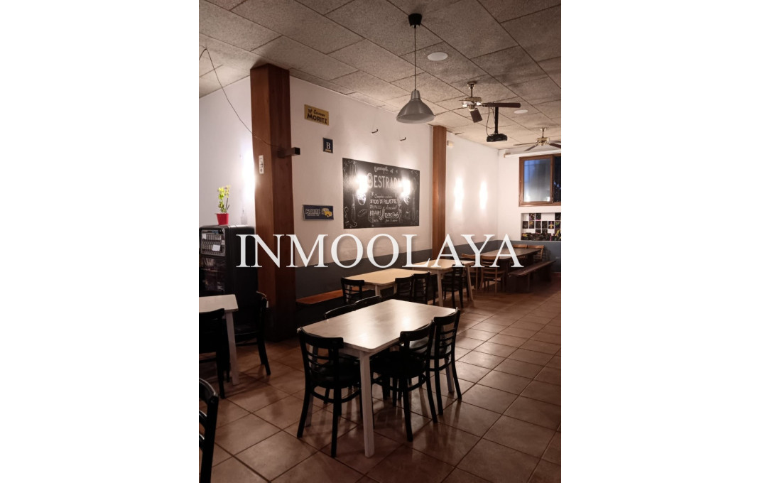 Traspaso - Bar-Cafeteria -
Olot