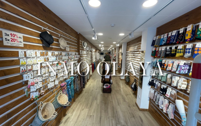 Traspaso - Local comercial -
L'Hospitalet de Llobregat - Santa eulalia