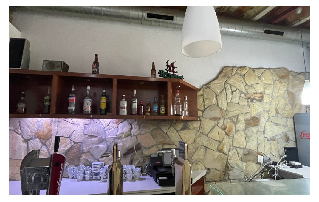 Venta - Bar-Cafeteria -
Corbera de Llobregat