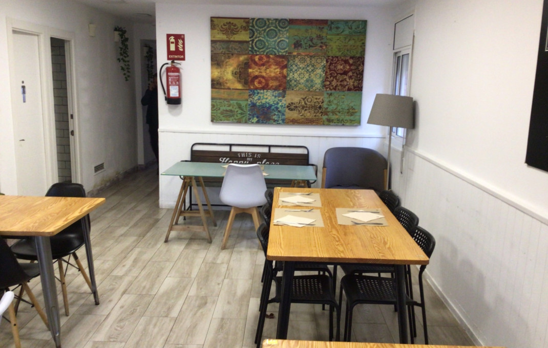 Traspaso - Bar Restaurante -
Esplugues de Llobregat