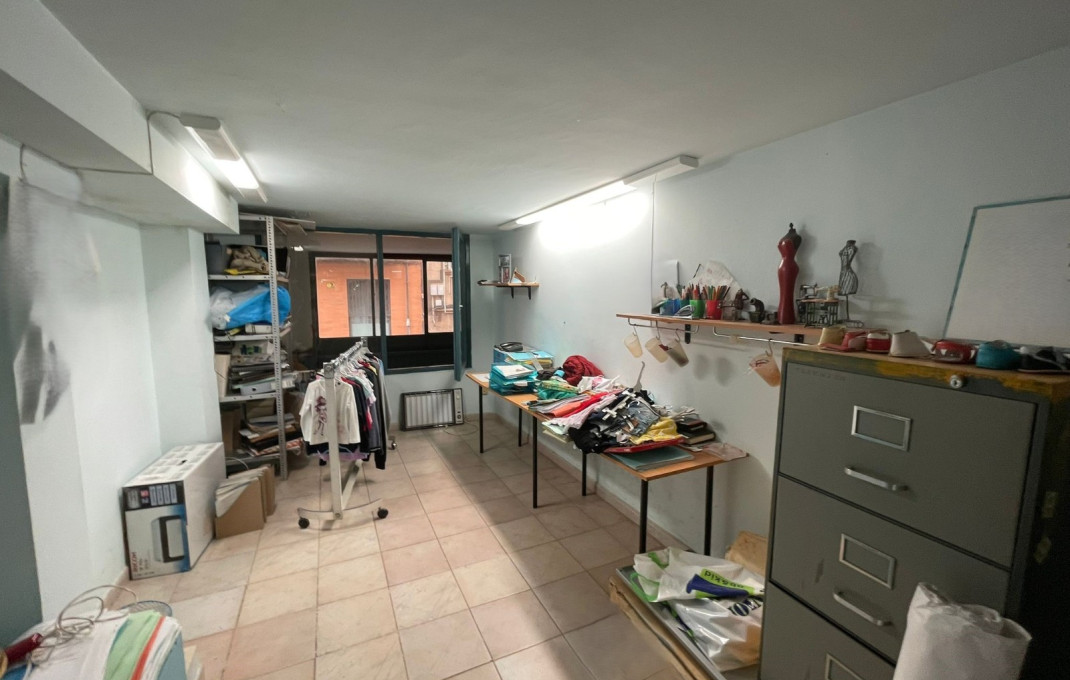 Venta - Local comercial -
Cornella de Llobregat