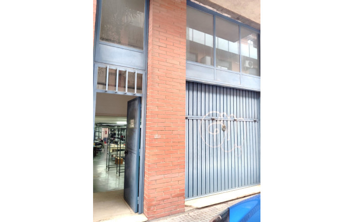 Venta - Local comercial -
Cornella de Llobregat