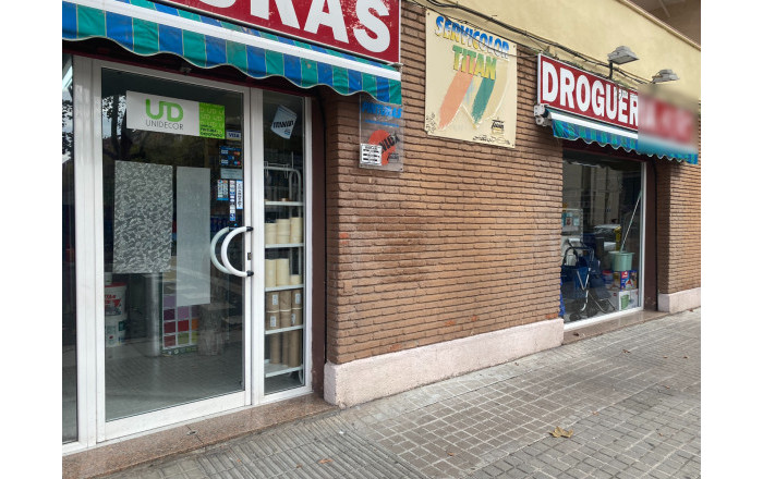 Traspaso - Local comercial -
Barcelona - Sant Martí