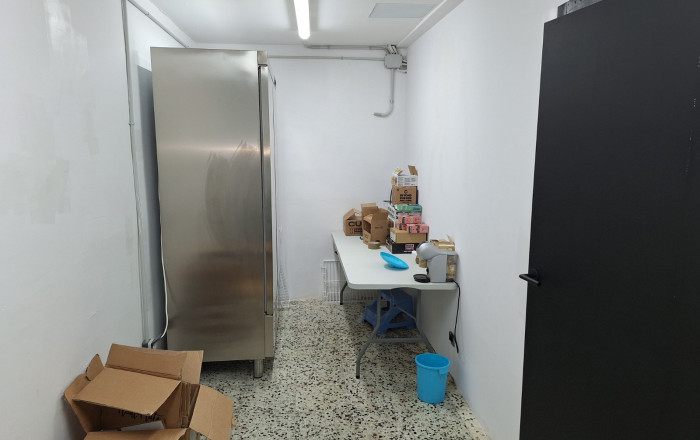 Traspaso - Tienda Alimentacion  -
L'Hospitalet de Llobregat