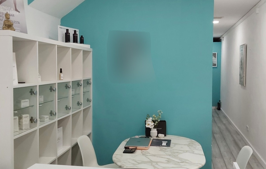 Traspaso - Peluquerias y Estetica -
Granollers - Centre