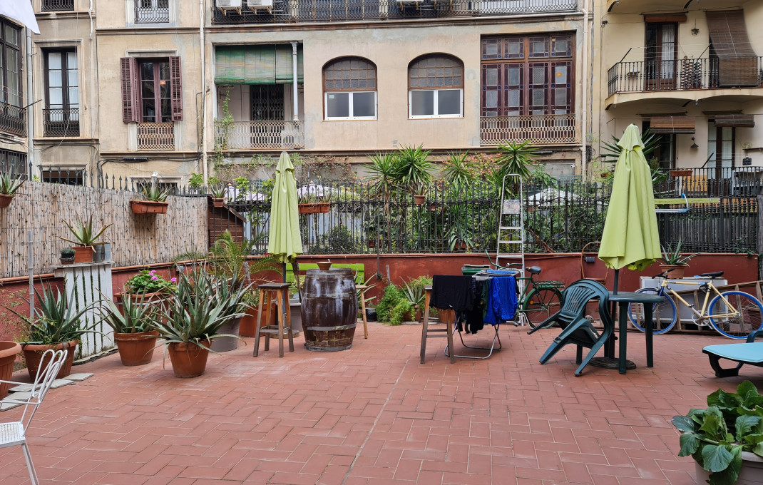 Transfert - Hostal -
Barcelona - Borne-centro