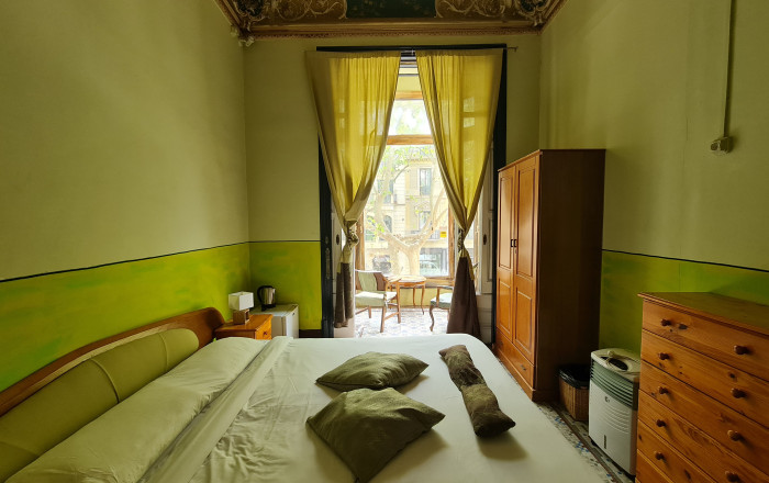Transfert - Hostal -
Barcelona - Borne-centro