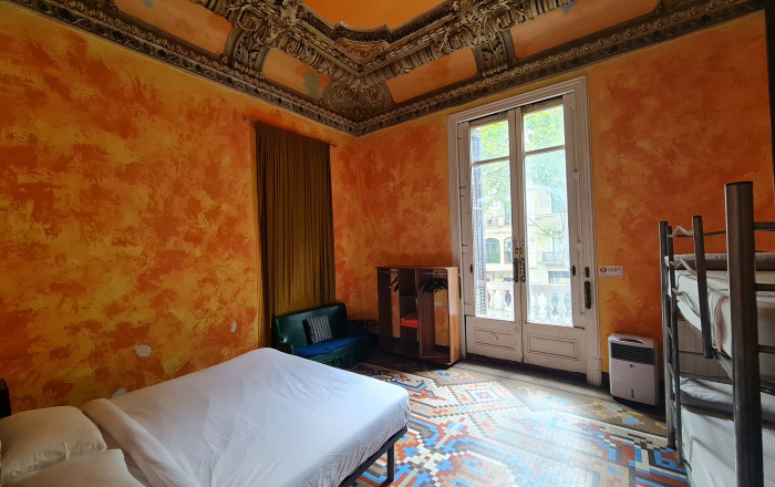 Transfert - Hostal -
Barcelona - Borne-centro