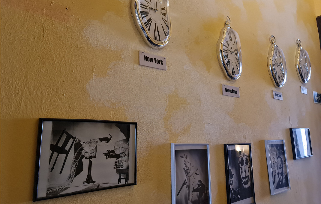 Transfert - Hostal -
Barcelona - Borne-centro