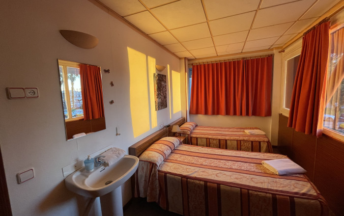 Traspaso - Hostal -
Barcelona - Sants