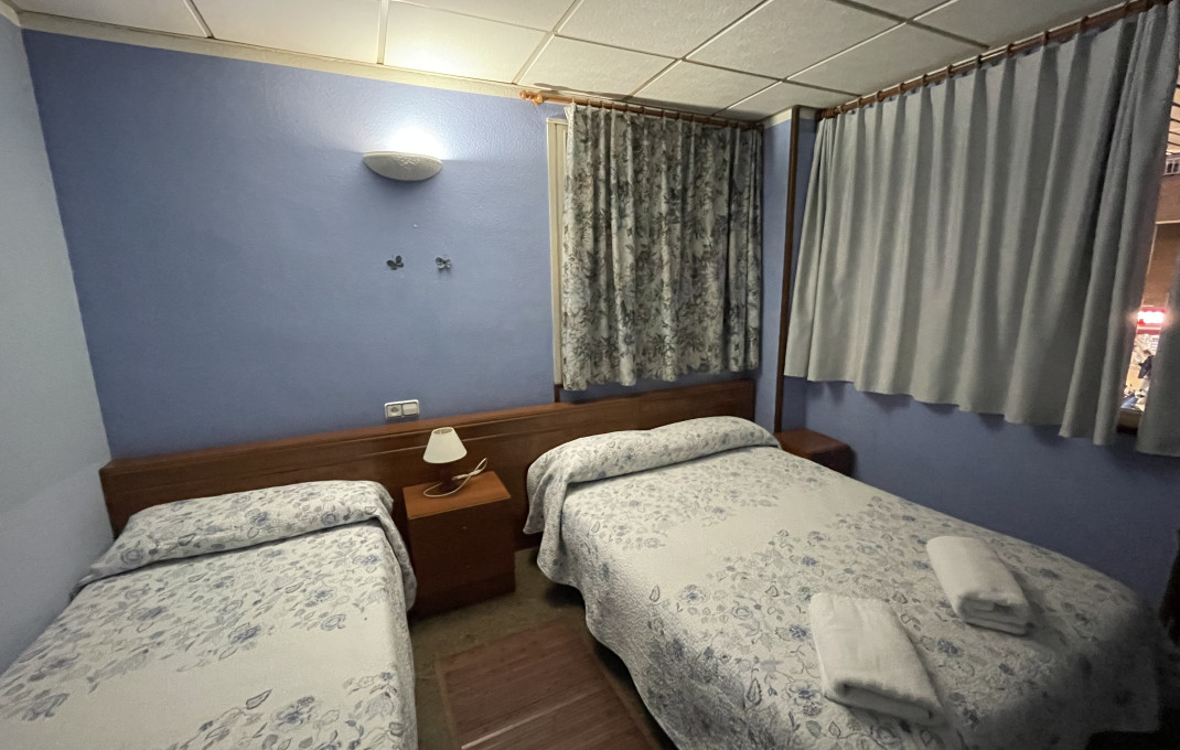 Traspaso - Hostal -
Barcelona - Sants