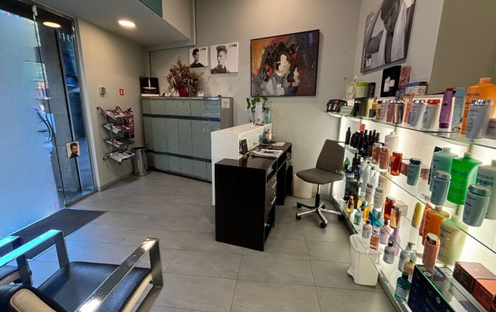 Traspaso - Peluquerias y Estetica -
Barcelona - Eixample