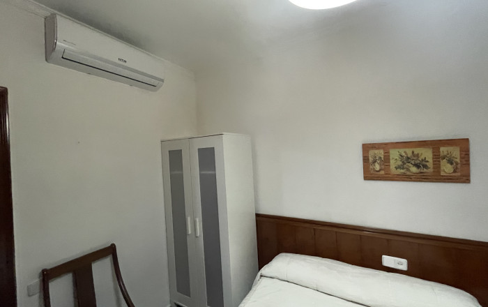 Traspaso - Hostal -
Barcelona - Sants