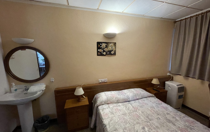 Traspaso - Hostal -
Barcelona - Sants