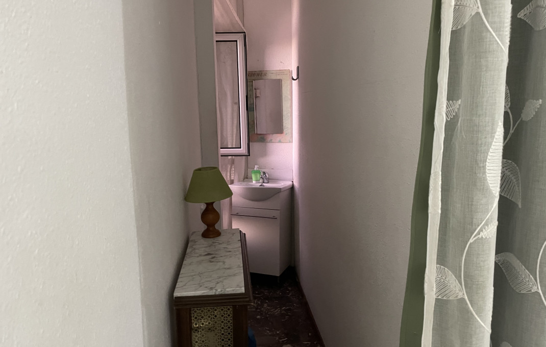 Traspaso - Hostal -
Barcelona - Sants