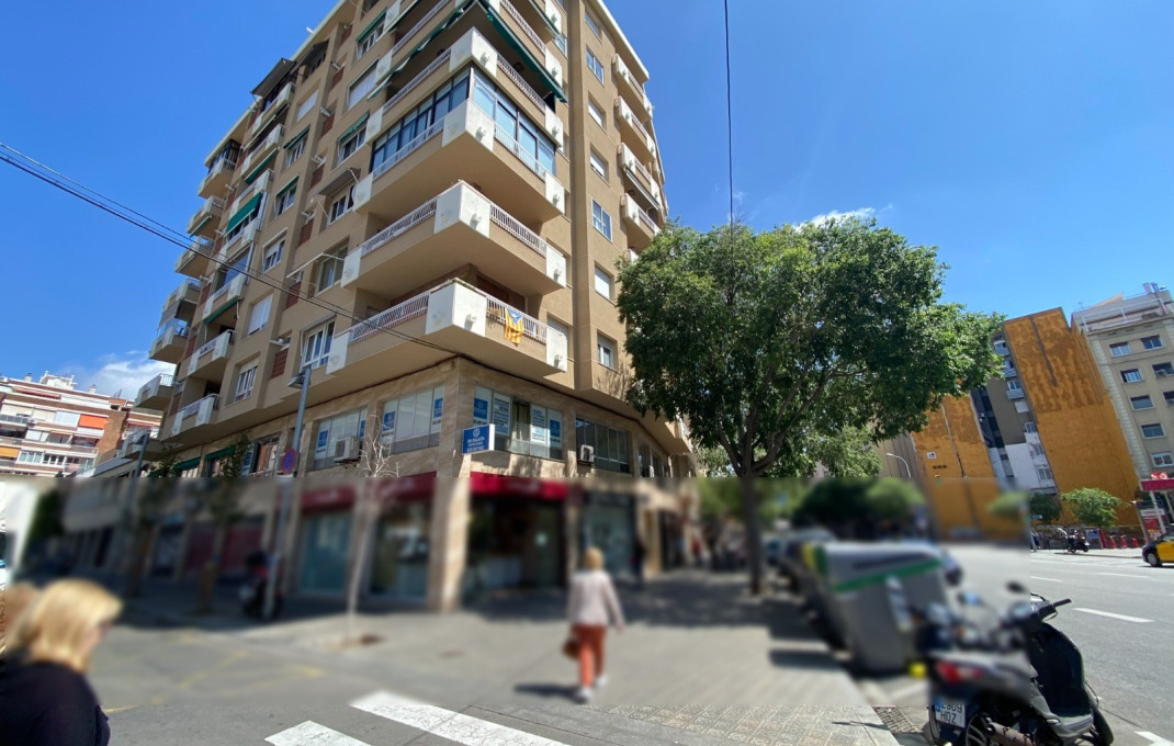 Alquiler - Licencia C2 -
Barcelona - Les corts